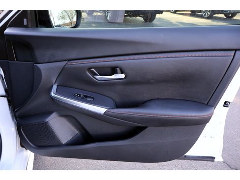 Used 2024 Nissan Sentra SR FWD image 16