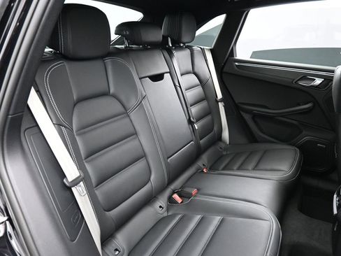 New 2026 Porsche Macan GTS image 27