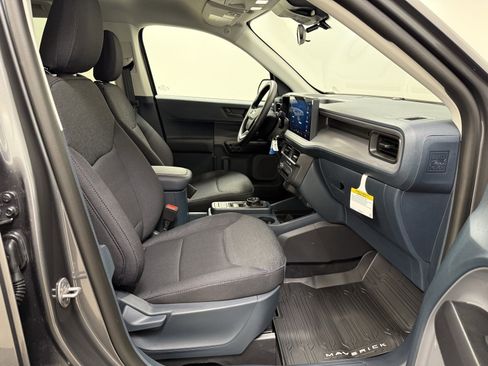 New 2025 Ford Maverick XL image 22