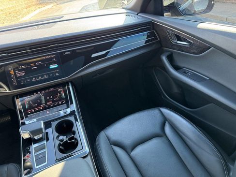 Used 2020 Audi Q8 Premium Plus w/ Premium Plus Package image 15