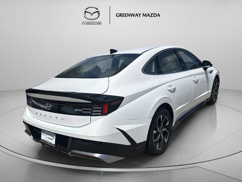 Used 2025 Hyundai Sonata SEL FWD image 7