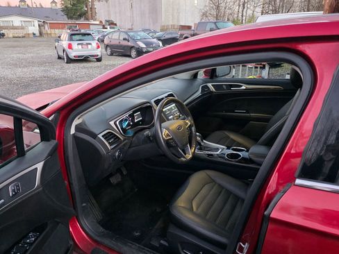 Used 2014 Ford Fusion SE w/ Equipment Group 502A image 9