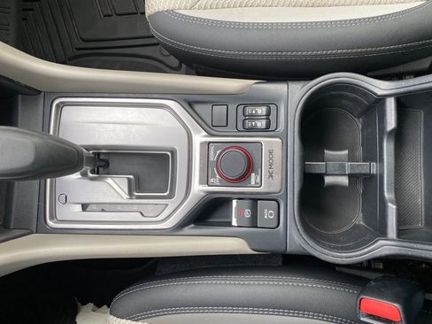 Used 2022 Subaru Forester Premium image 44