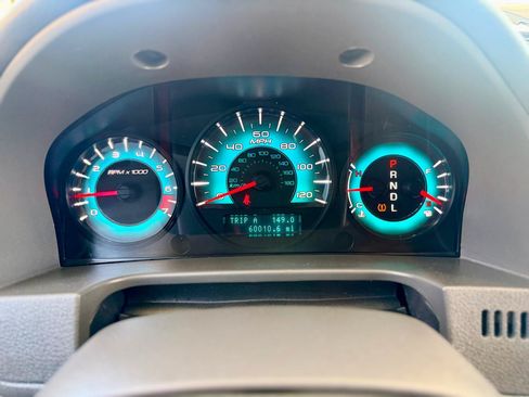 Used 2010 Ford Fusion SEL FWD image 17