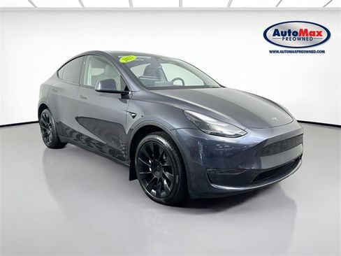 Used 2025 Tesla Model Y Long Range image 1