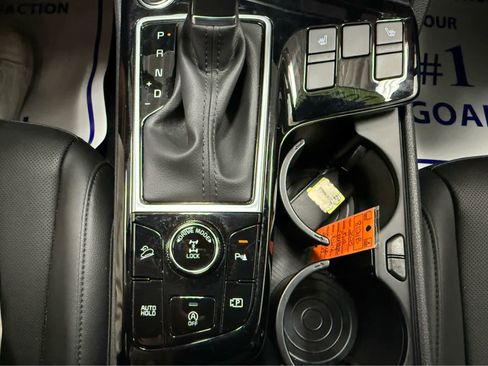 Used 2025 Kia Sportage X-Line image 21