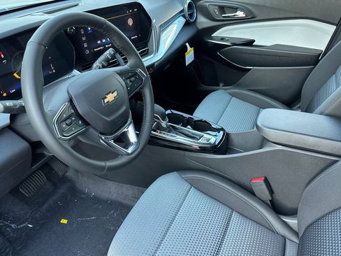 New 2026 Chevrolet Trax LT w/ Driver Confidence Package image 9