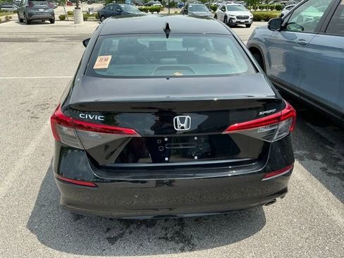 Used 2024 Honda Civic Sport image 6