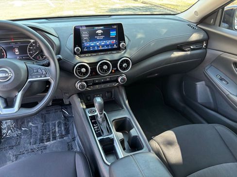 Used 2025 Nissan Sentra SV image 30