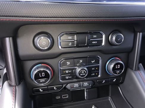 Used 2023 Chevrolet Tahoe RST AWD/4WD image 19