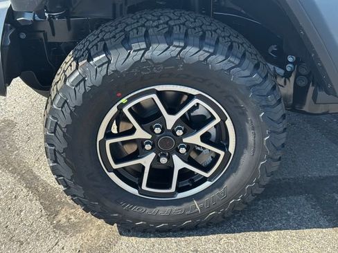 New 2026 Jeep Wrangler Unlimited Rubicon AWD/4WD image 10