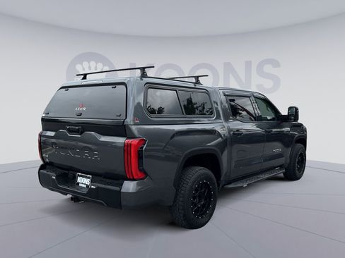 Used 2022 Toyota Tundra SR5 w/ SR5 Convenience Package AWD/4WD image 7