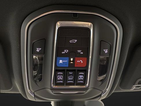 New 2026 Jeep Grand Cherokee Limited w/ Limited Altitude Package image 27