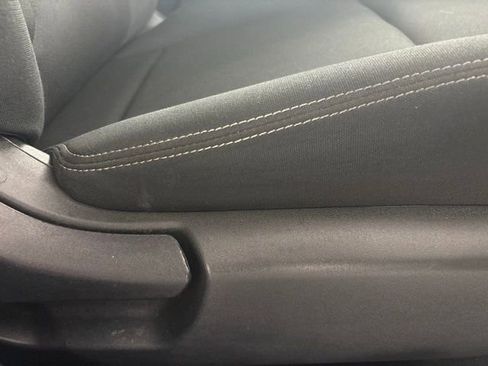 Used 2023 Nissan Rogue S image 18