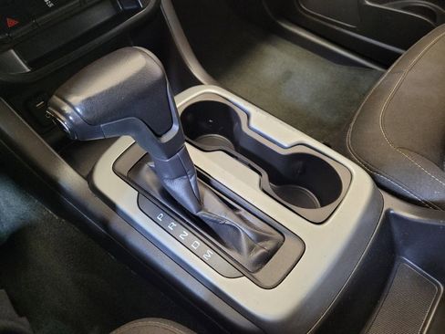 Used 2015 Chevrolet Colorado LT w/ LT Convenience Package AWD/4WD image 26