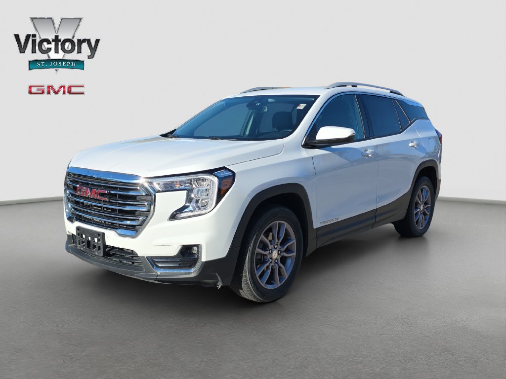 Used 2023 GMC Terrain SLT AWD/4WD image 3