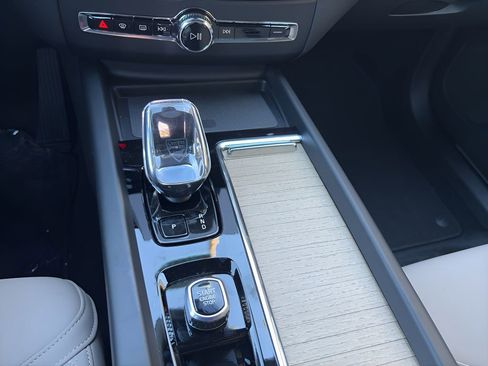 New 2026 Volvo XC60 B5 Plus w/ Protection Package Premier image 16