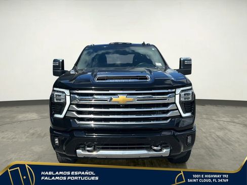 Certified 2024 Chevrolet Silverado 2500 High Country w/ High Country Premium Package AWD/4WD image 9