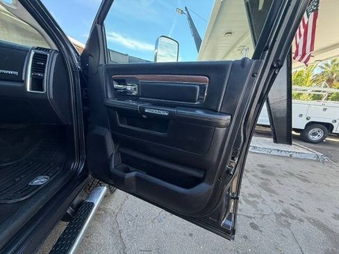 Used 2018 RAM 3500 Laramie w/ Protection Group AWD/4WD image 36
