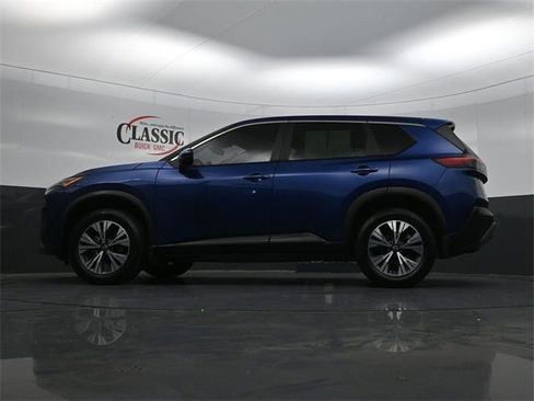 Used 2023 Nissan Rogue SV image 26