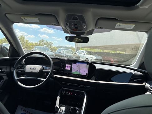 Certified 2025 Audi Q5 Premium w/ Convenience Package AWD/4WD image 19