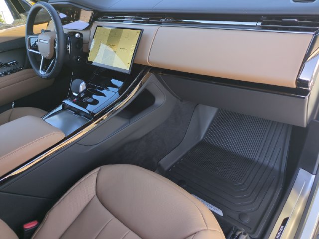 New 2027 Land Rover Range Rover Sport SE AWD/4WD image 19