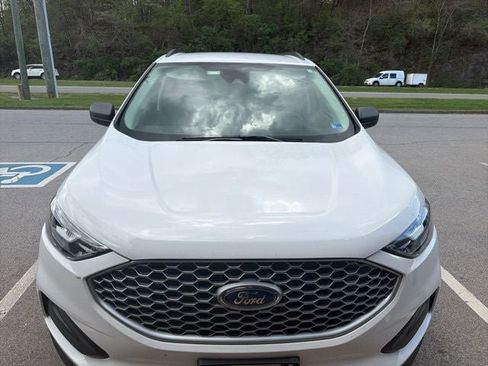 Used 2024 Ford Edge SE image 18