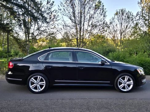 Used 2014 Volkswagen Passat TDI SE FWD image 29