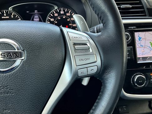 Used 2018 Nissan Altima 2.5 SR w/ SR Midnight Edition FWD image 23