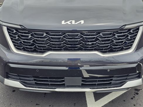 Used 2025 Kia Sorento EX w/ Panoramic Sunroof Package FWD image 4