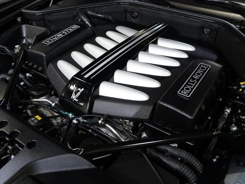 Used 2020 Rolls-Royce Ghost RWD image 58