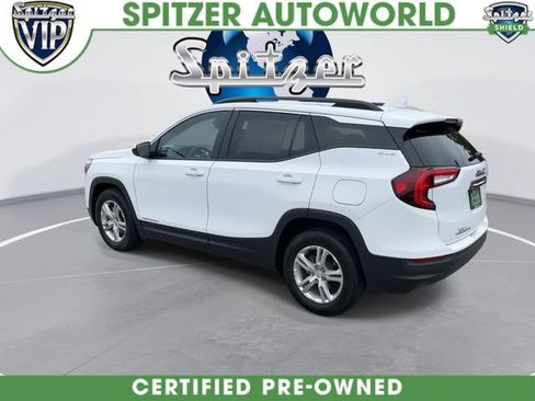 Used 2023 GMC Terrain SLE w/ Driver Convenience Package FWD image 7