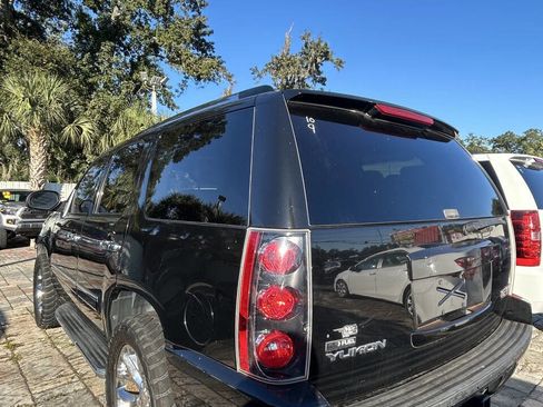 Used 2009 GMC Yukon Denali image 5