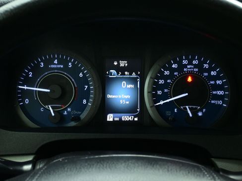 Used 2020 Toyota Sienna LE image 24