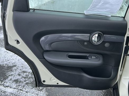 Used 2020 MINI Cooper Clubman S w/ Storage Package image 21