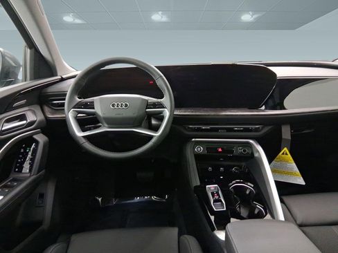 New 2025 Audi Q5 Premium Plus image 4
