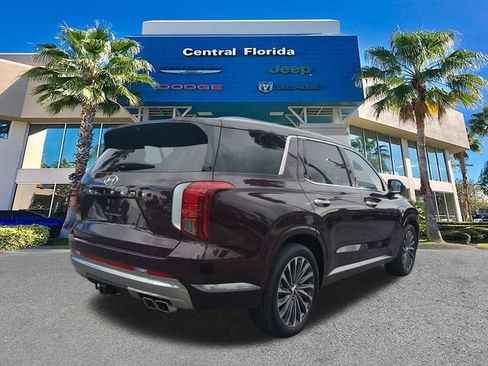 Used 2024 Hyundai Palisade Calligraphy FWD image 5