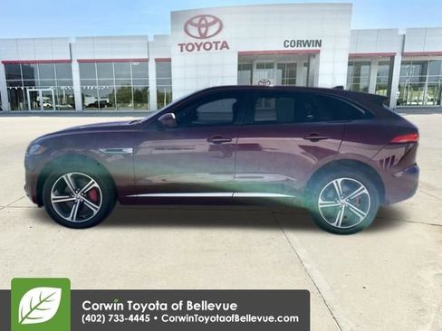 Used 2017 Jaguar F-PACE S image 6