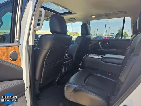 Used 2024 Nissan Armada SL w/ Captain's Chairs Package AWD/4WD image 34