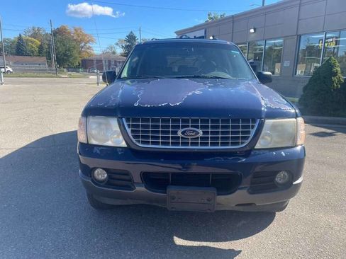 Used 2004 Ford Explorer Sport XLT image 2