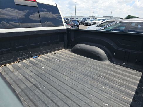 Used 2017 RAM 1500 Laramie w/ Convenience Group RWD image 17