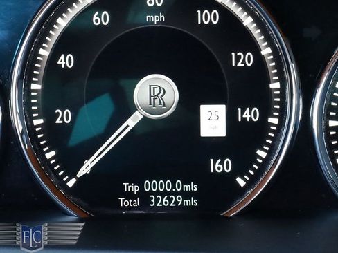 Used 2022 Rolls-Royce Cullinan image 37