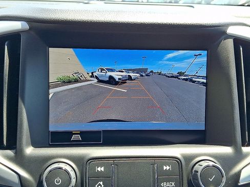 Used 2023 GMC Terrain SLT FWD image 18
