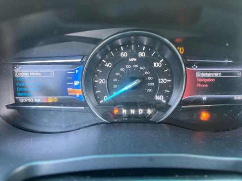 Used 2016 Ford Explorer Limited image 13