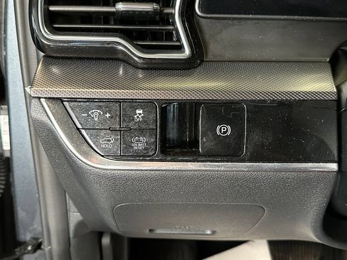 Used 2025 Kia Sportage SX Prestige AWD/4WD image 18