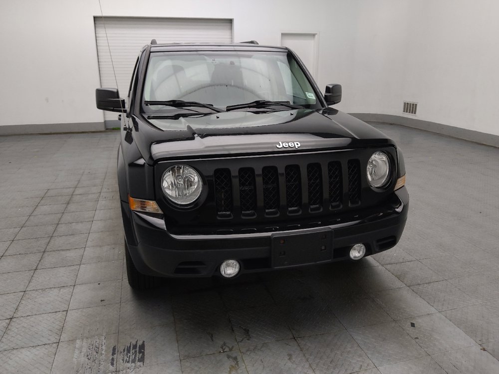 Used 2016 Jeep Patriot Latitude FWD image 14