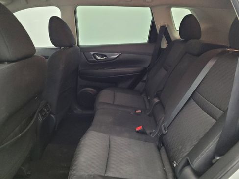 Used 2019 Nissan Rogue SV FWD image 18