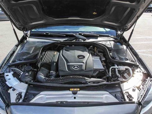 Used 2017 Mercedes-Benz C 300 Sedan image 27