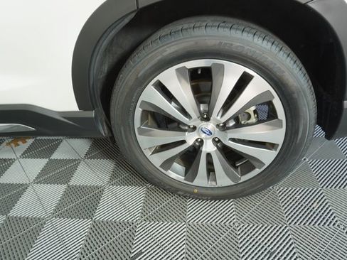 Used 2020 Subaru Ascent Limited w/ Technology Package image 18