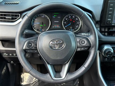 Used 2022 Toyota RAV4 XLE w/ Convenience Package AWD/4WD image 24
